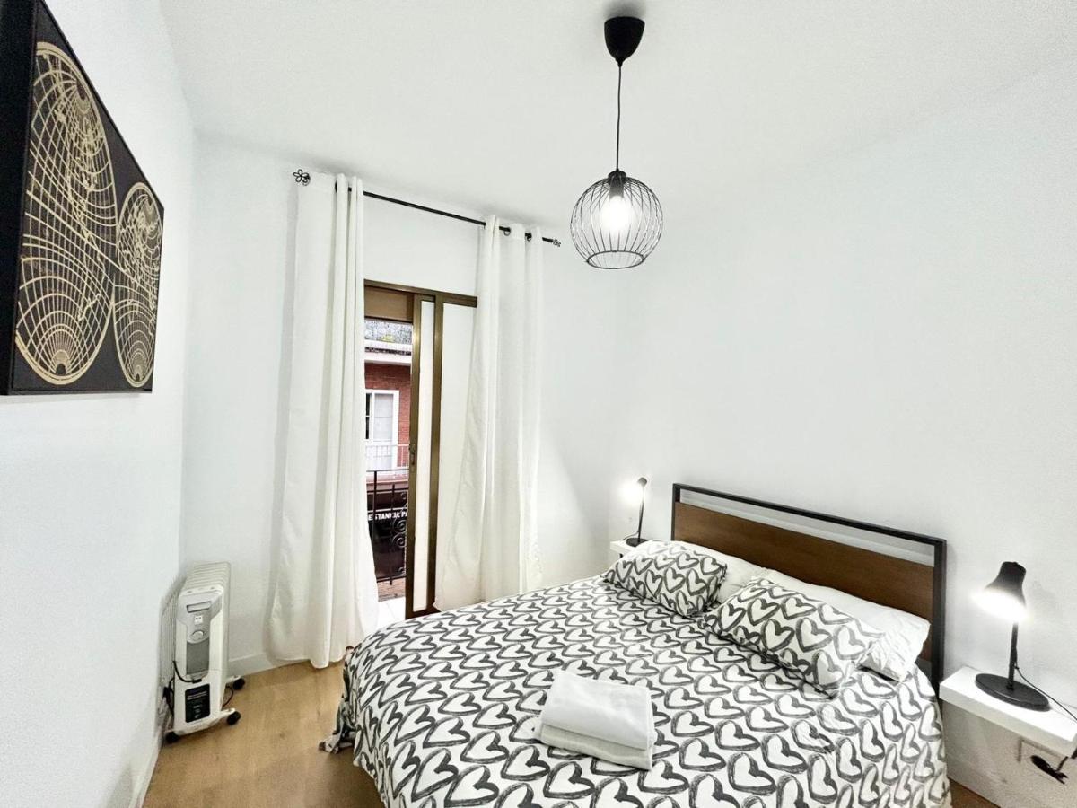 Plaza Rio A Apartment Madrid Ngoại thất bức ảnh