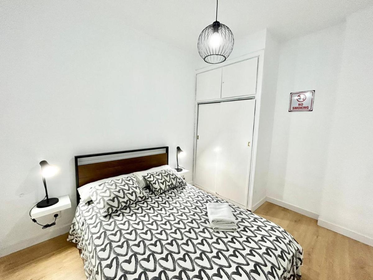 Plaza Rio A Apartment Madrid Ngoại thất bức ảnh